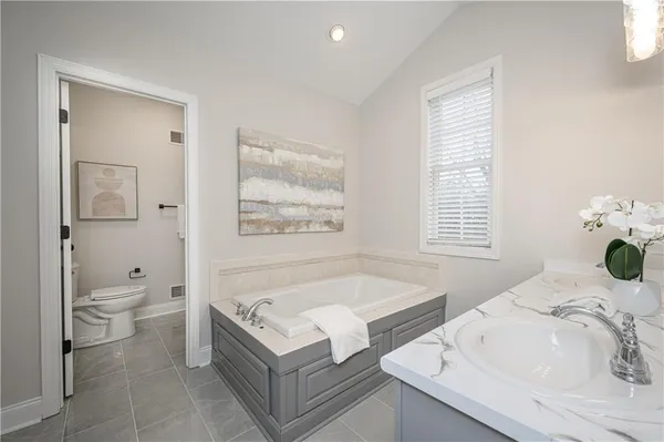 $695,000 | 100 Summerlawn Drive, Sewickley, PA 15143