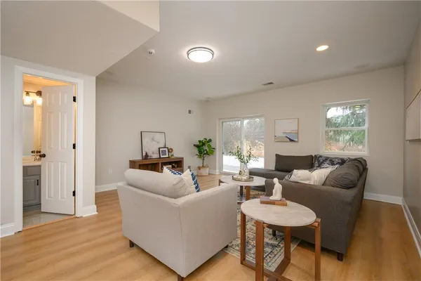 $695,000 | 100 Summerlawn Drive, Sewickley, PA 15143