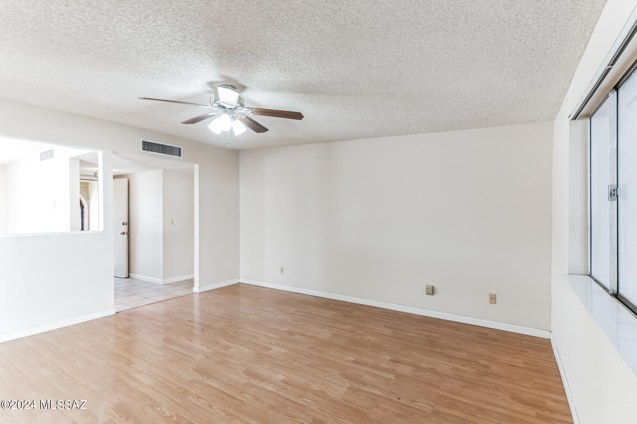 2932 South Harrison Road Tucson, AZ 85730 - Photo 3 of 23 Gallery Image 3