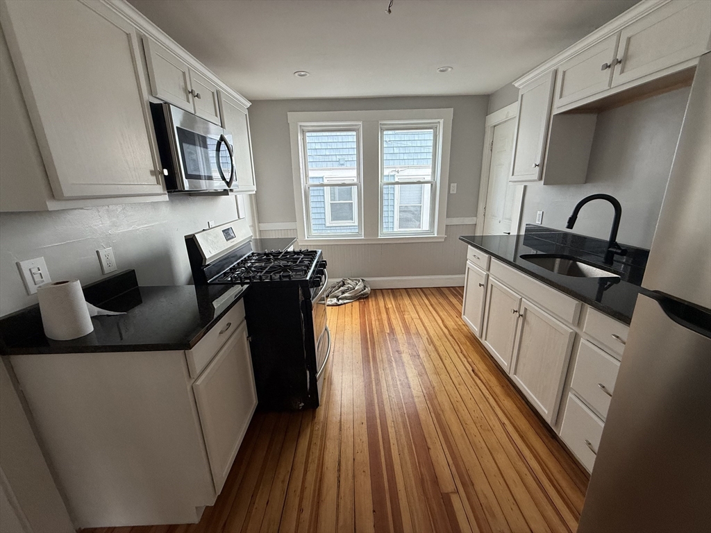 80 Draper Street, Unit 1 Boston, MA 02122 - Photo 4 of 11