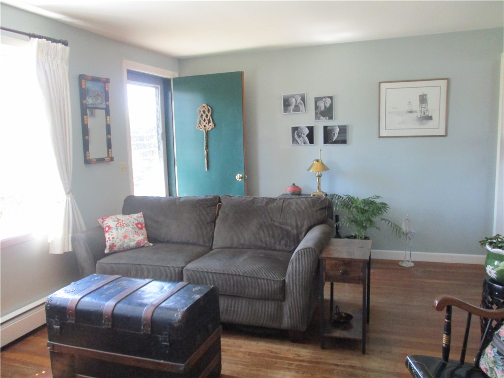 41 Thurman Street Warwick, RI 02888 - Photo 18 of 40