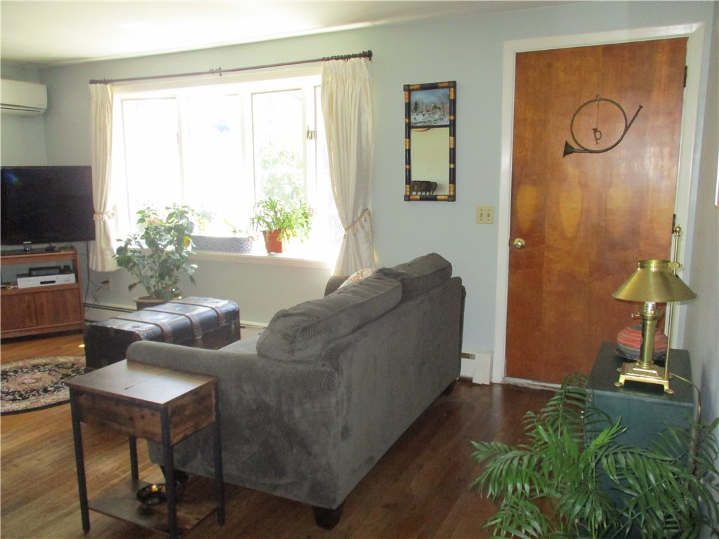 41 Thurman Street Warwick, RI 02888 - Photo 19 of 40