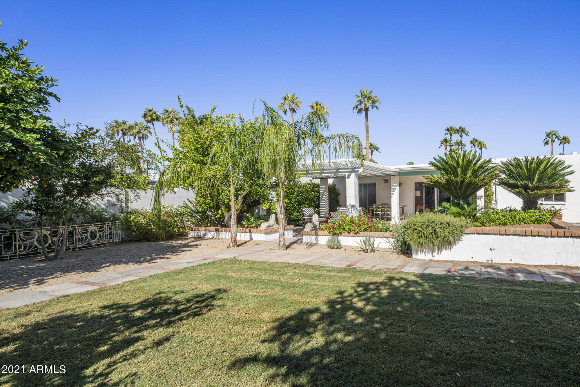 23 East Calavar Road Phoenix, AZ 85022 - Photo 21 of 35 Backyard
