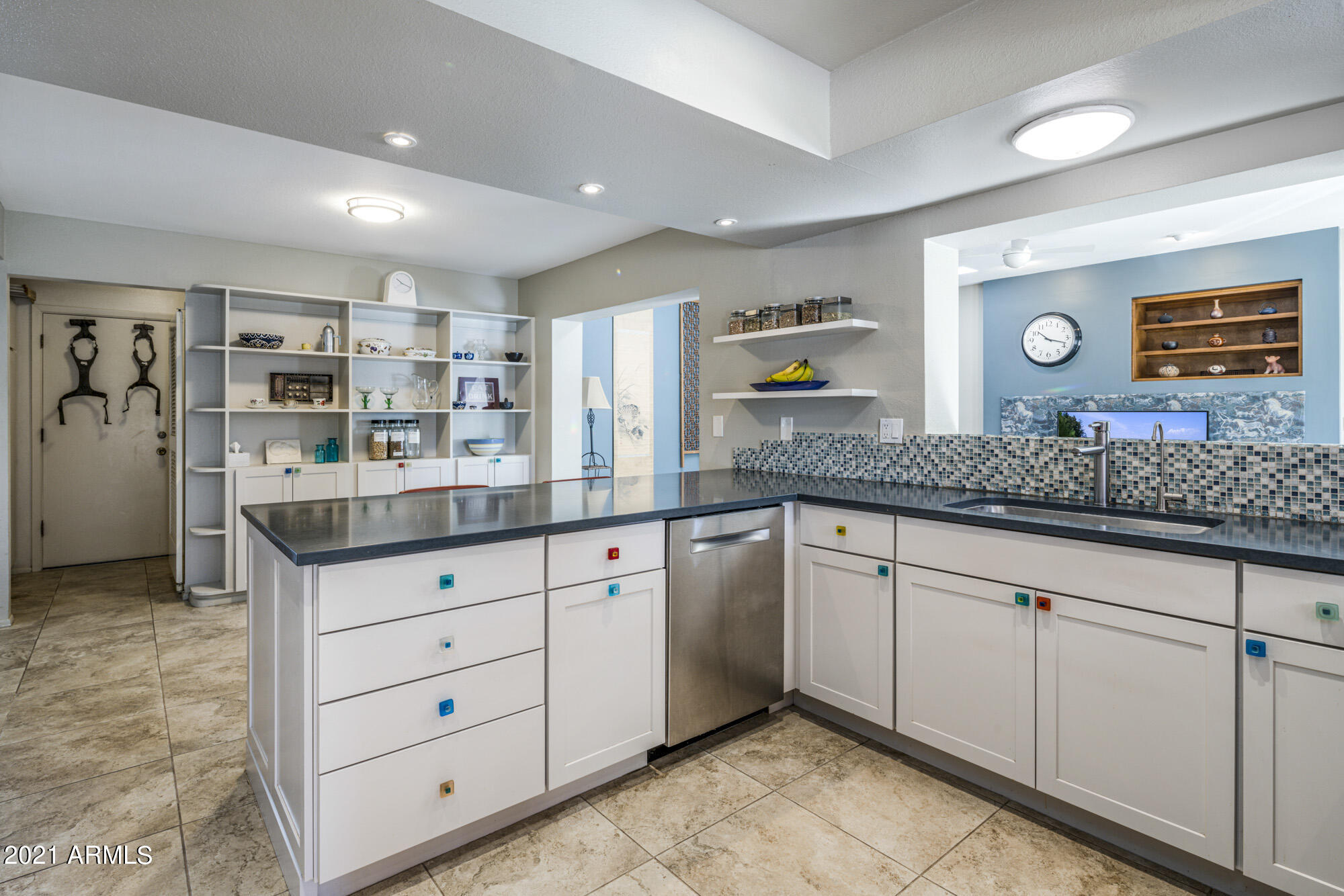 23 East Calavar Road Phoenix, AZ 85022 - Photo 3 of 35 Kitchen