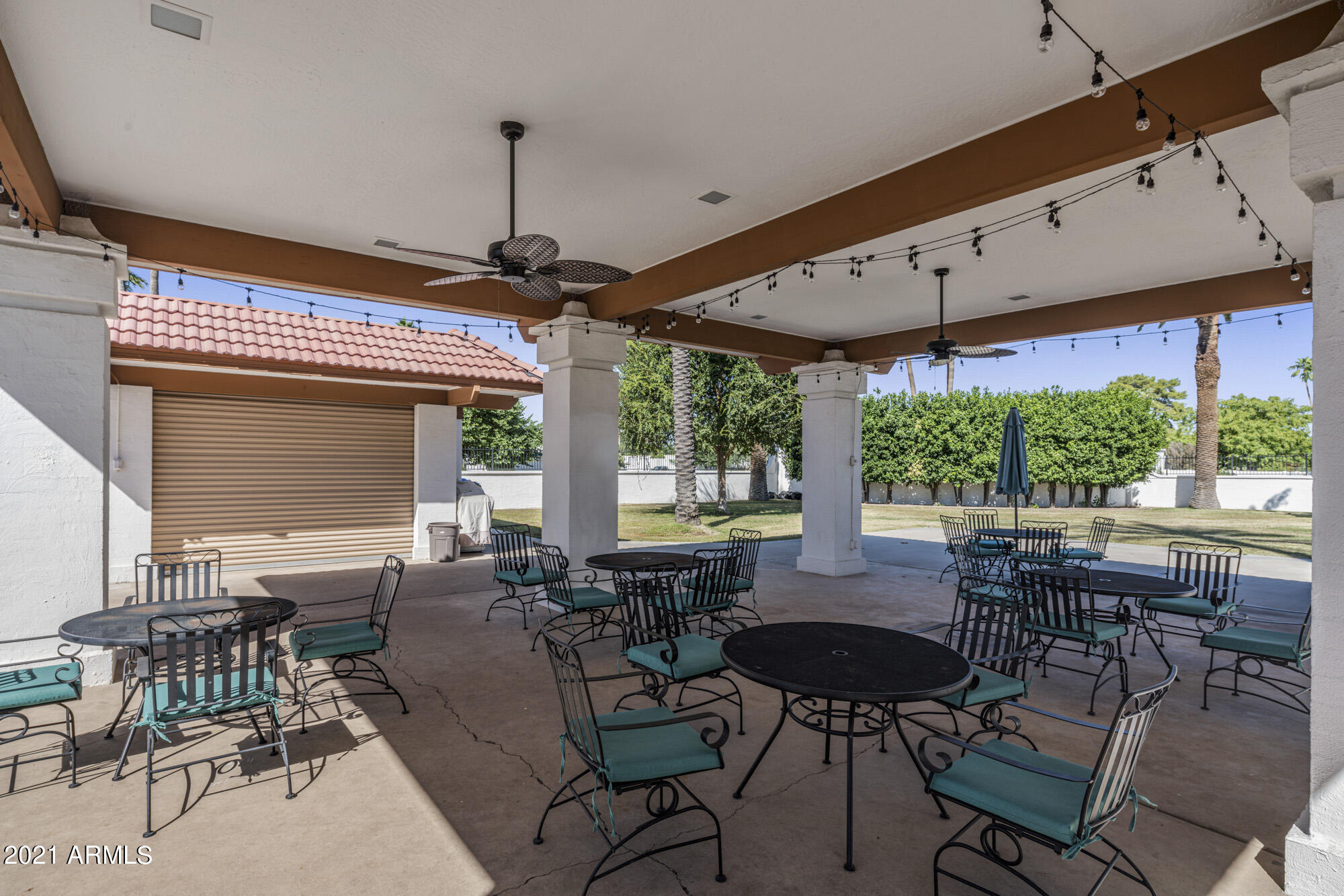 23 East Calavar Road Phoenix, AZ 85022 - Photo 35 of 35 Community Area