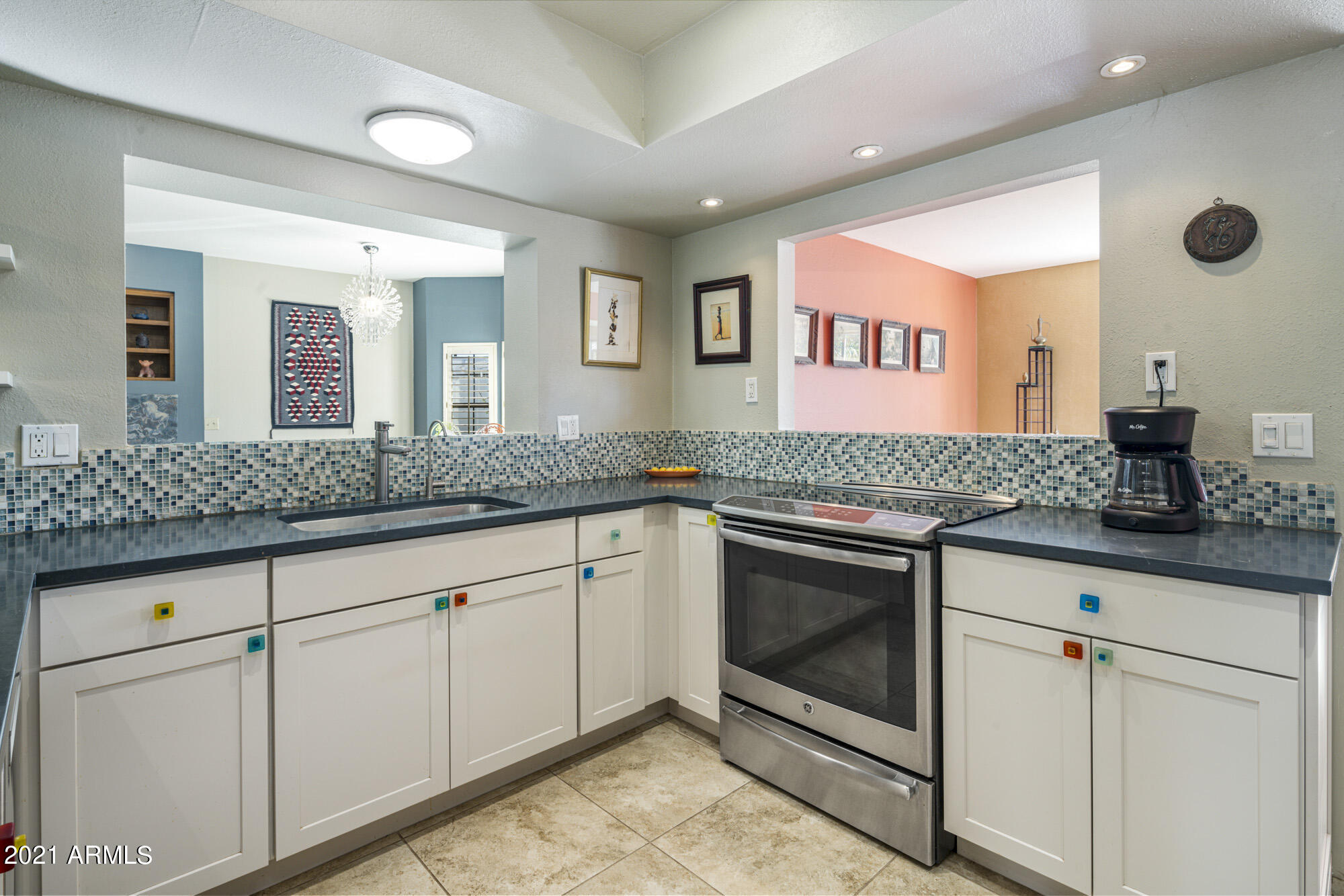 23 East Calavar Road Phoenix, AZ 85022 - Photo 4 of 35 Kitchen