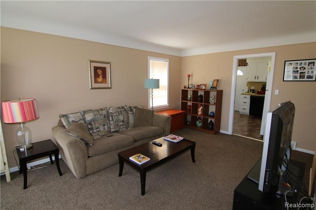 404 Fairwood Street Inkster, MI 48141 - Photo 8 of 21
