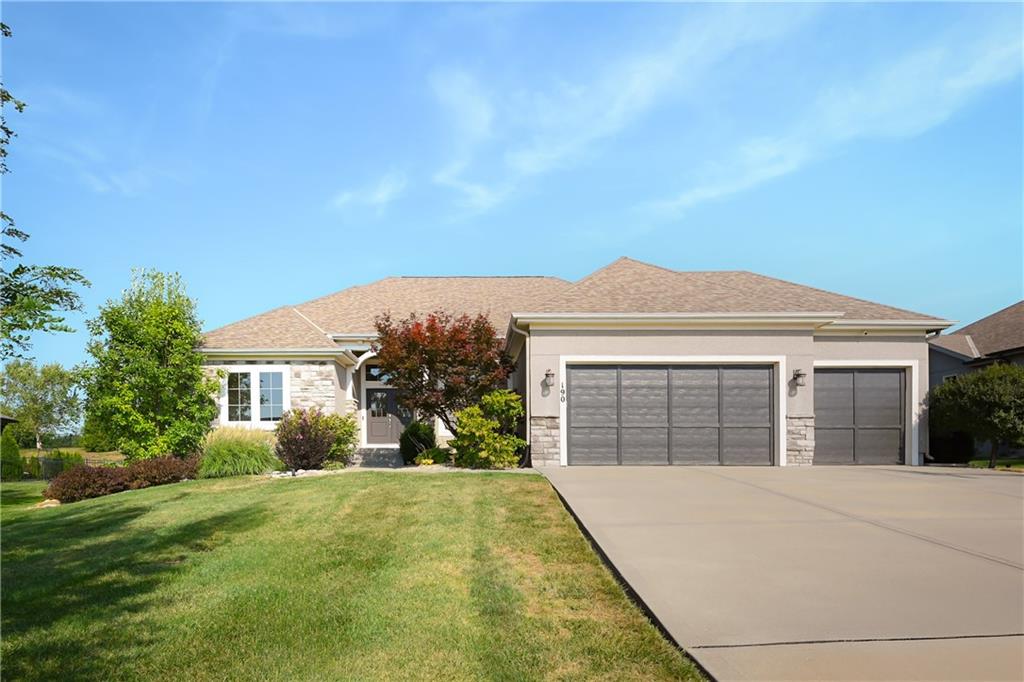 190 Southwest Roosevelt Ridge Lee's Summit, MO 64081 - Photo 2 of 39 Gallery Image 2