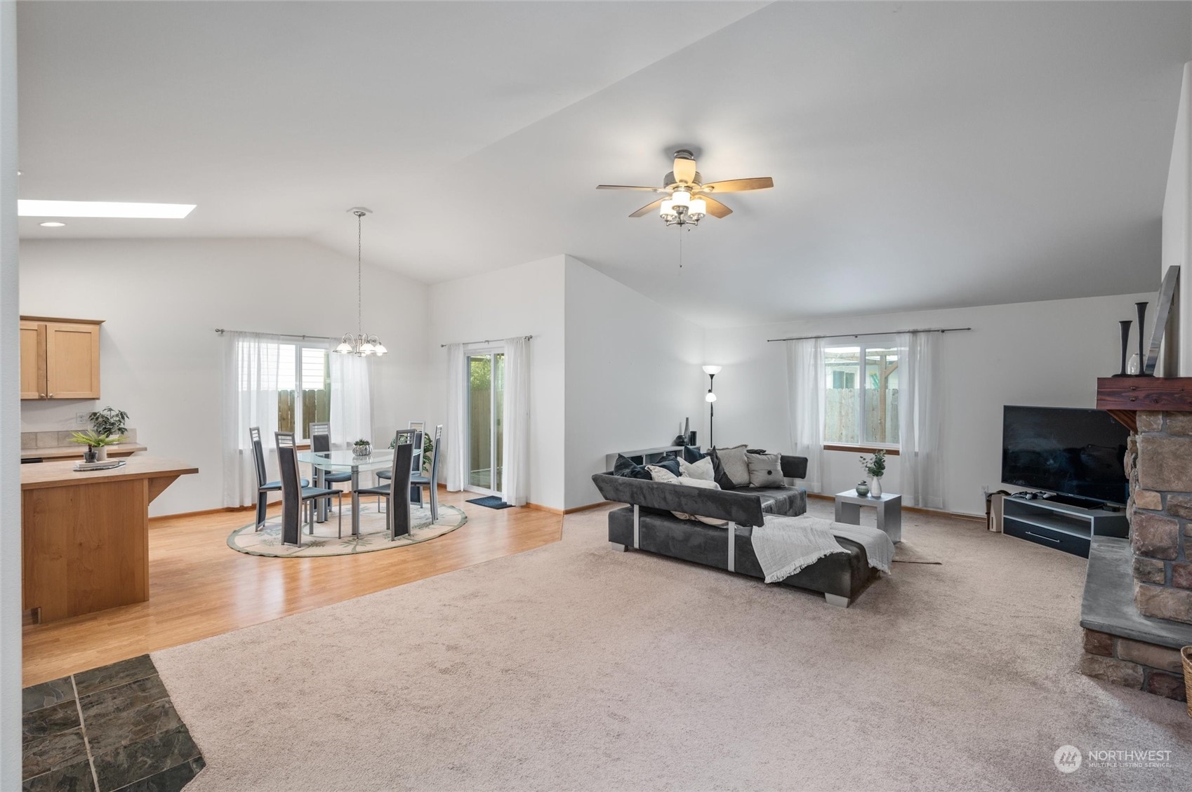 3072 Ridgeview Drive Sedro-Woolley, WA 98284 - Photo 3 of 40 Gallery Image 3