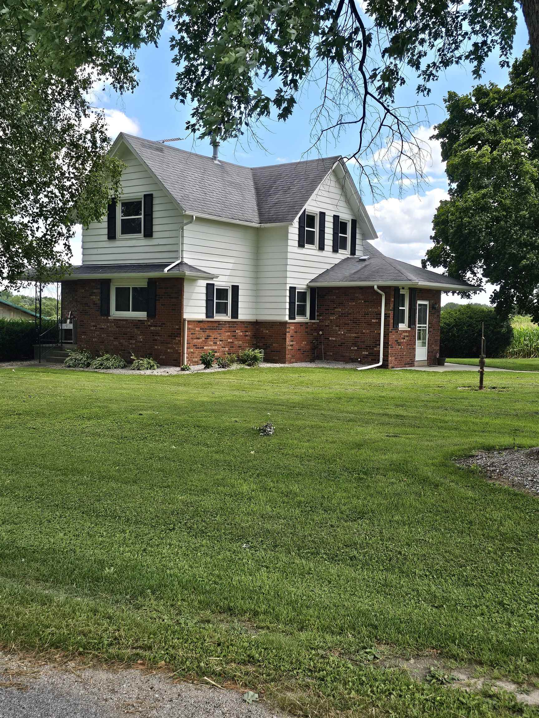 W8491 Stoney Brook Road Waterloo, WI 53594 - Photo 1 of 1 Gallery Image 1