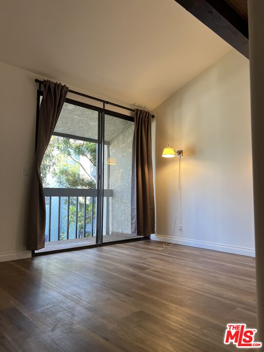 29239 Heathercliff Road, Unit 3 Malibu, CA 90265 - Photo 9 of 30