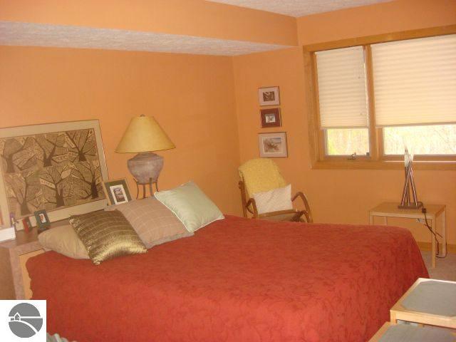 6454 Mission Ridge Traverse City, MI 49686 - Photo 10 of 15 1724859-9.JPG