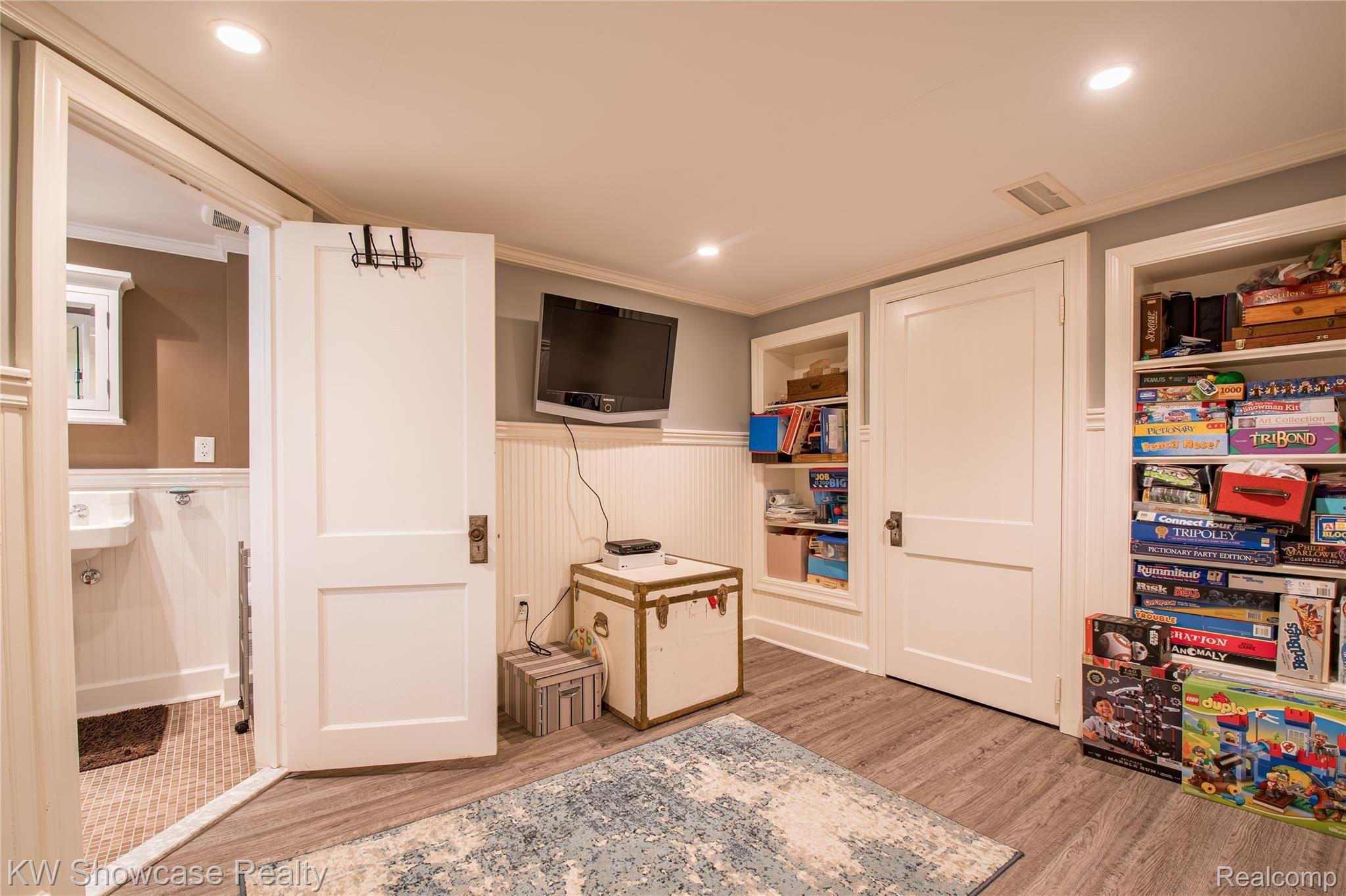 12 Amherst Road Pleasant Ridge, MI 48069 - Photo 31 of 62 Basement