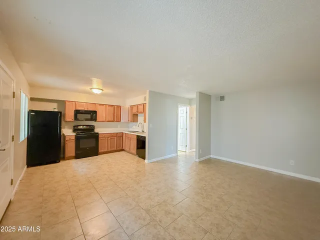 $1,050 | 349 North 11th Street, Unit 107, Phoenix, AZ 85006