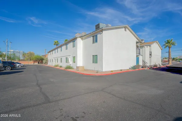 $975 | 349 North 11th Street, Unit 107, Phoenix, AZ 85006