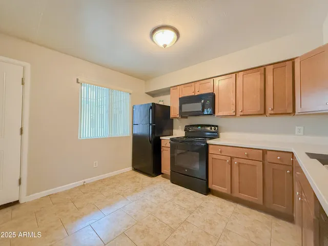 $1,050 | 349 North 11th Street, Unit 107, Phoenix, AZ 85006
