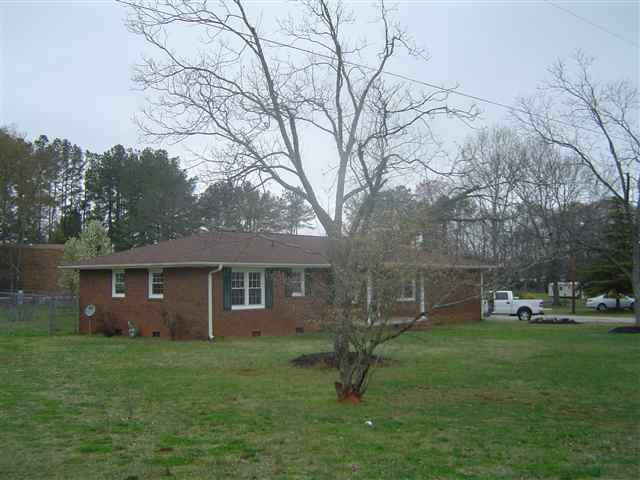 401 Abercrombie Road Anderson, SC 29626 - Photo 2 of 14