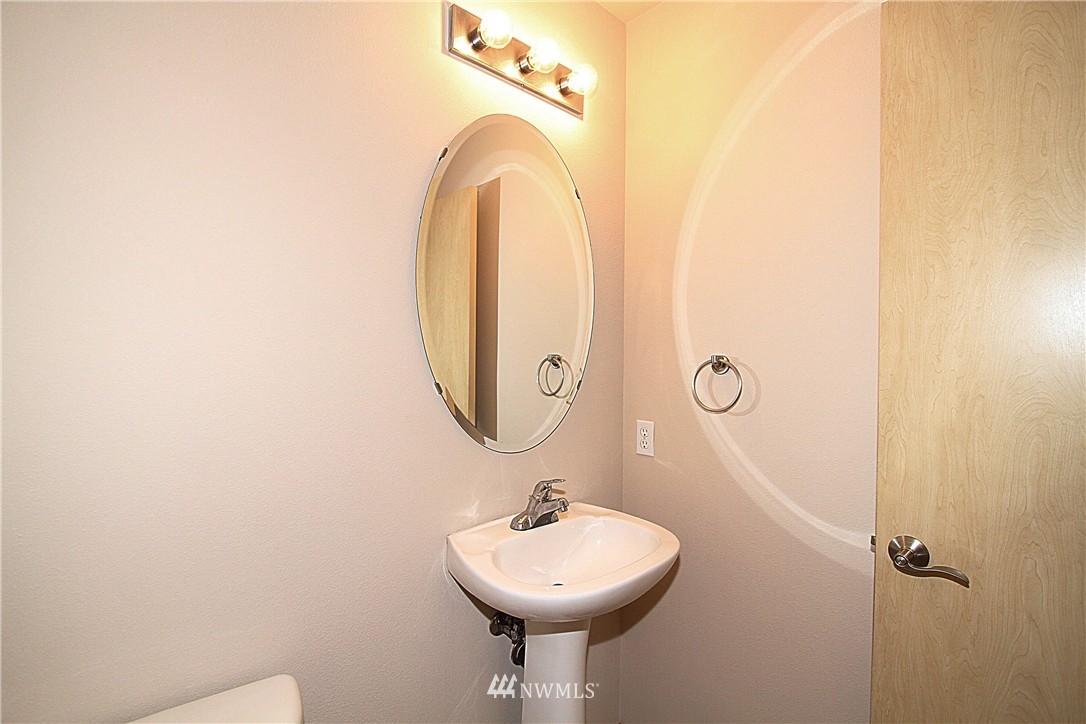 15021 38th Drive Southeast Bothell, WA 98012 - Photo 12 of 16 Gallery Image 12