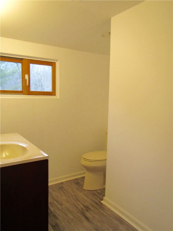 3 Almarose Drive West Kingston, RI 02892 - Photo 10 of 40 FULL FAMILY BATHROOM