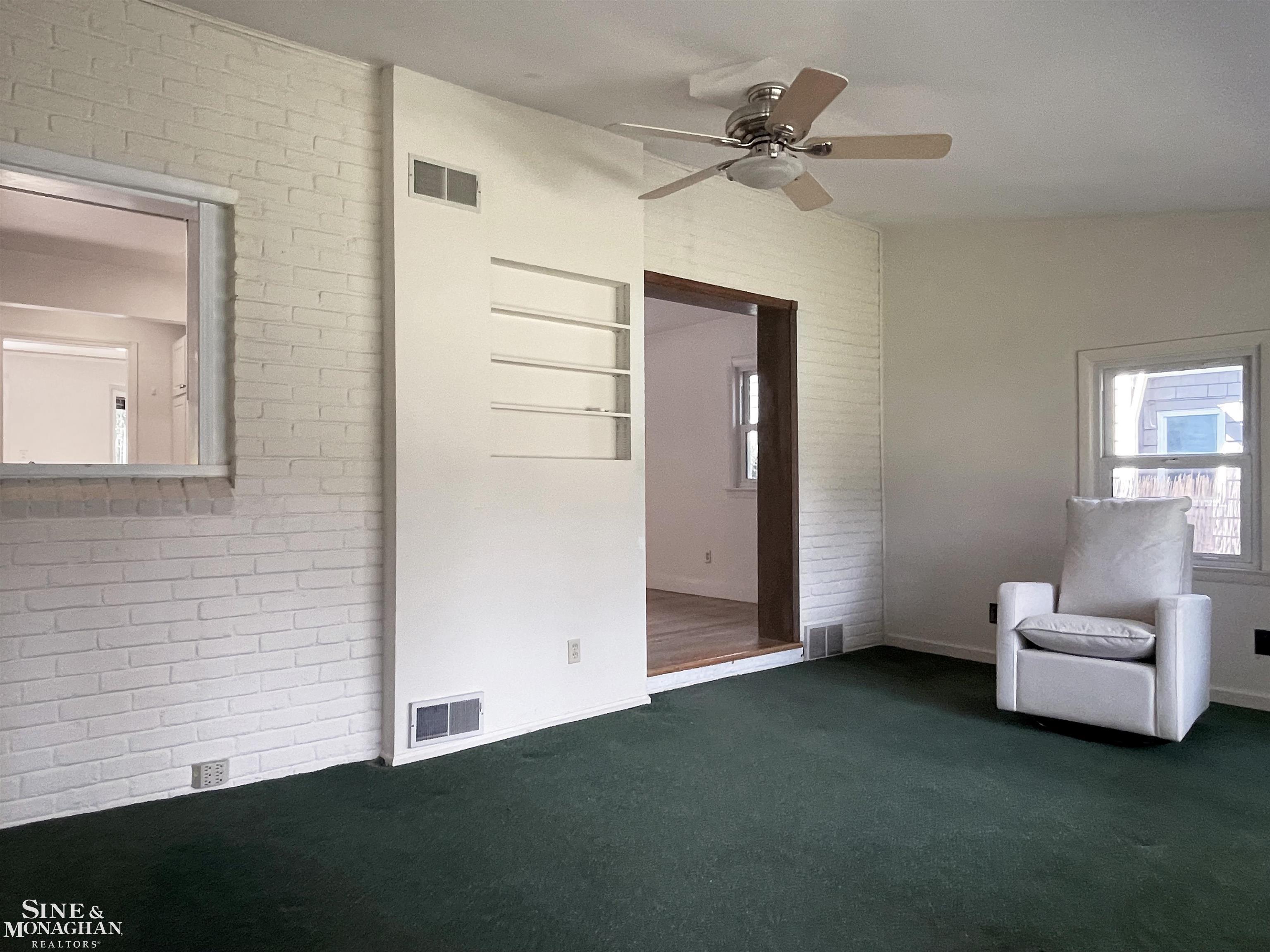 208 Moross Road Grosse Pointe Farms, MI 48236 - Photo 16 of 35