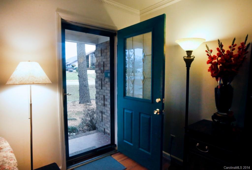 2237 Milton Road Charlotte, NC 28215 - Photo 5 of 24 Gallery Image 5