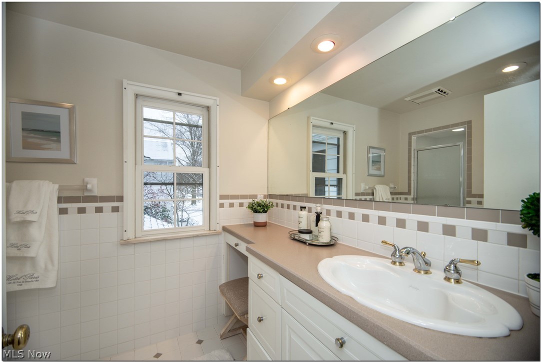2683 Rochester Road Shaker Heights, OH 44122 - Photo 19 of 28 Gallery Image 19