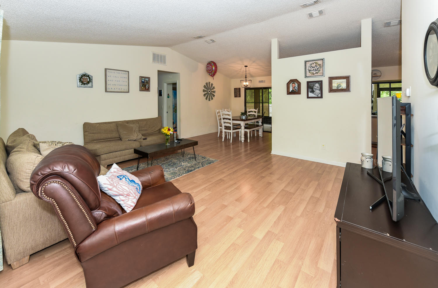 433 Southwest Aster Road Port St. Lucie, FL 34953 - Photo 3 of 16 433 SW Aster Rd Port St Lucie-large-004-