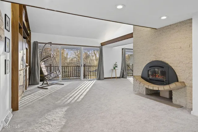 $375,000 | 268 Golf Course Road, Amsterdam, NY 12010