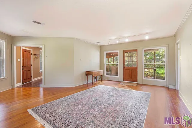 $1,995 | 10044 Mollylea Drive, Baton Rouge, LA 70815