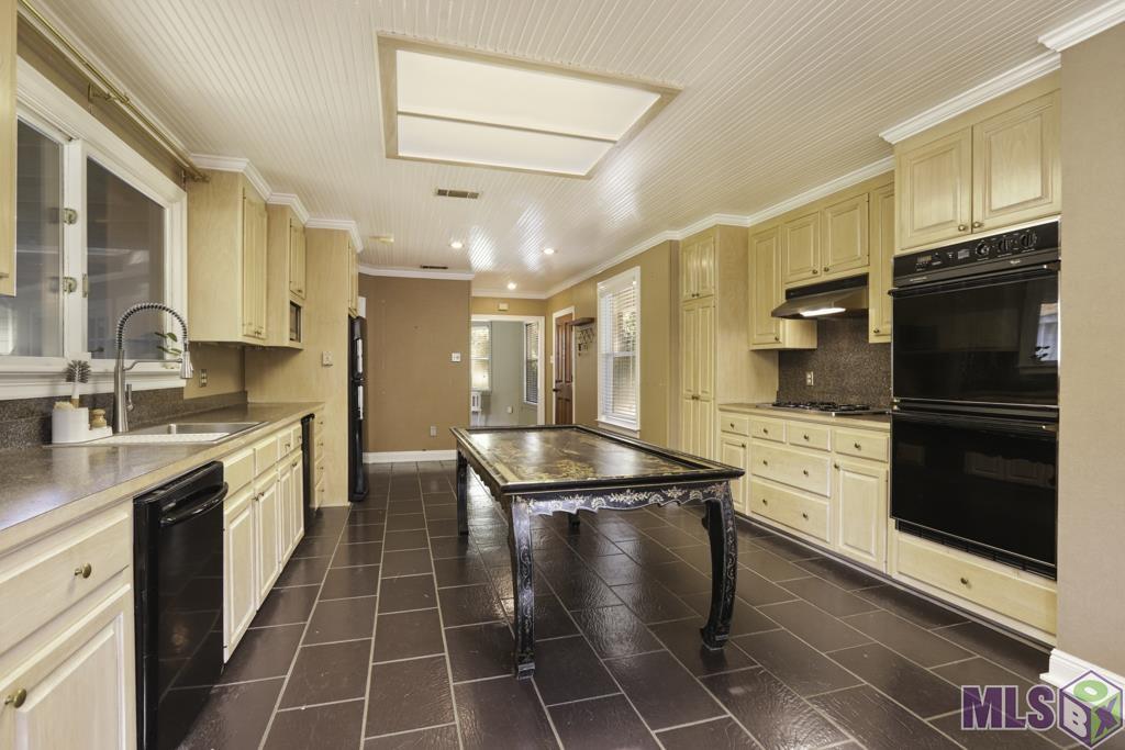 10044 Mollylea Drive Baton Rouge, LA 70815 - Photo 7 of 22