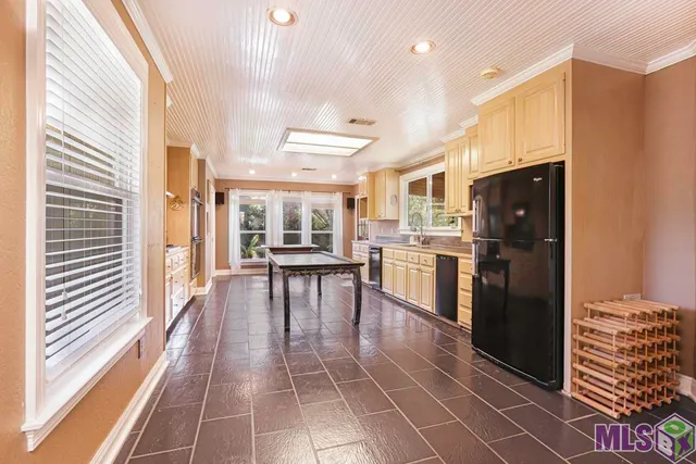 $1,995 | 10044 Mollylea Drive, Baton Rouge, LA 70815