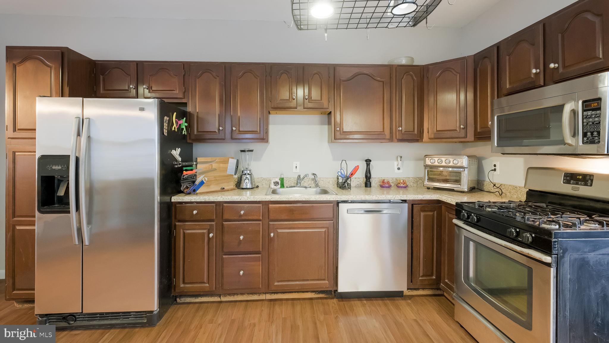 490 Ripka Street Philadelphia, PA 19128 - Photo 9 of 25