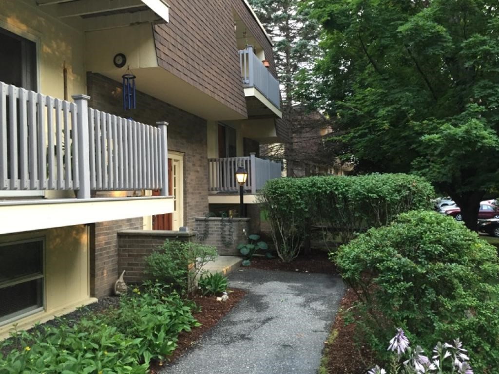 35 Seminary Hill Road, Unit 35D Lebanon, NH 03784 - Photo 2 of 12 Gallery Image 2