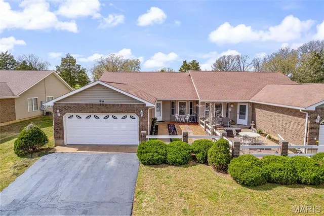 $179,900 | 1654 Napoleon Drive, Bonne Terre, MO 63628