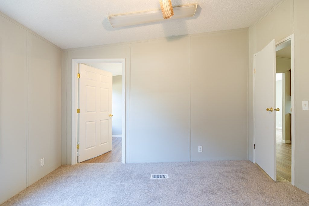 4375 Beaver Run Road Valdosta, GA 31601 - Photo 12 of 26 Gallery Image 12