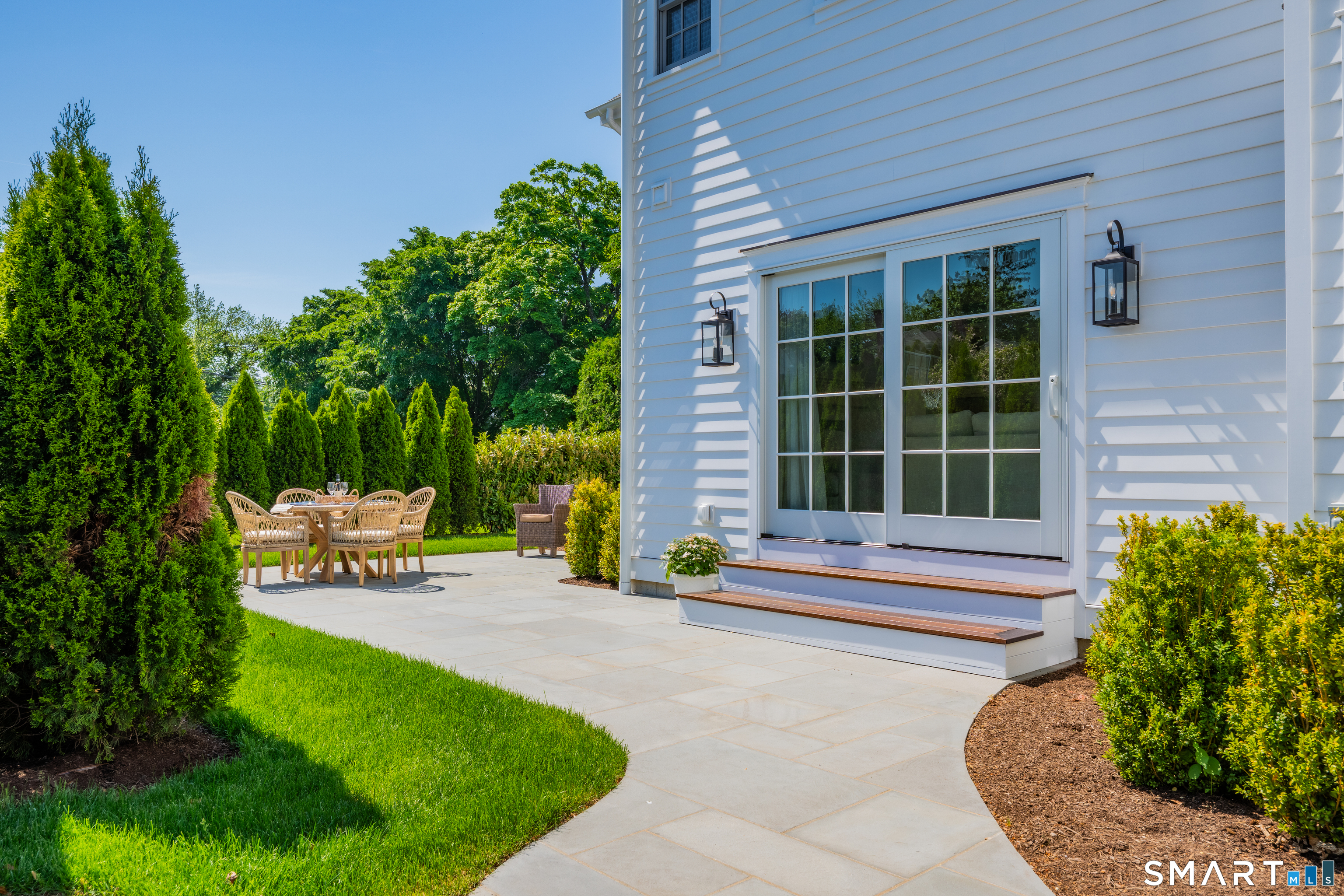 920 Old Post Road Fairfield, CT 06824 - Photo 34 of 40 Easy access from the living room, great for entertaining
