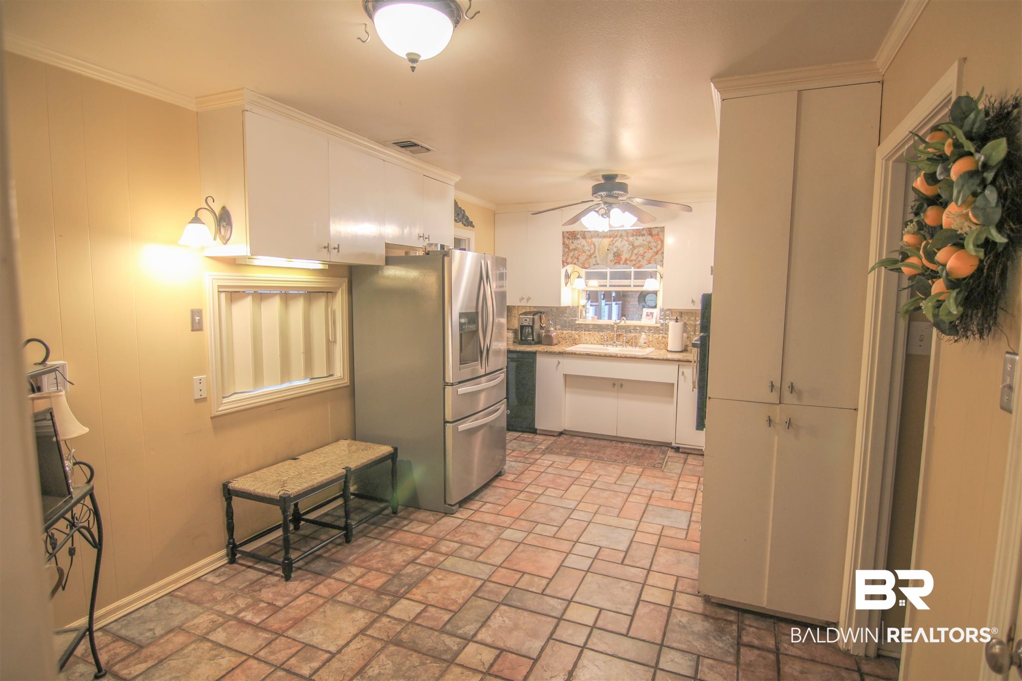 315 Gaines Avenue Mobile, AL 36609 - Photo 10 of 30 Kitchen