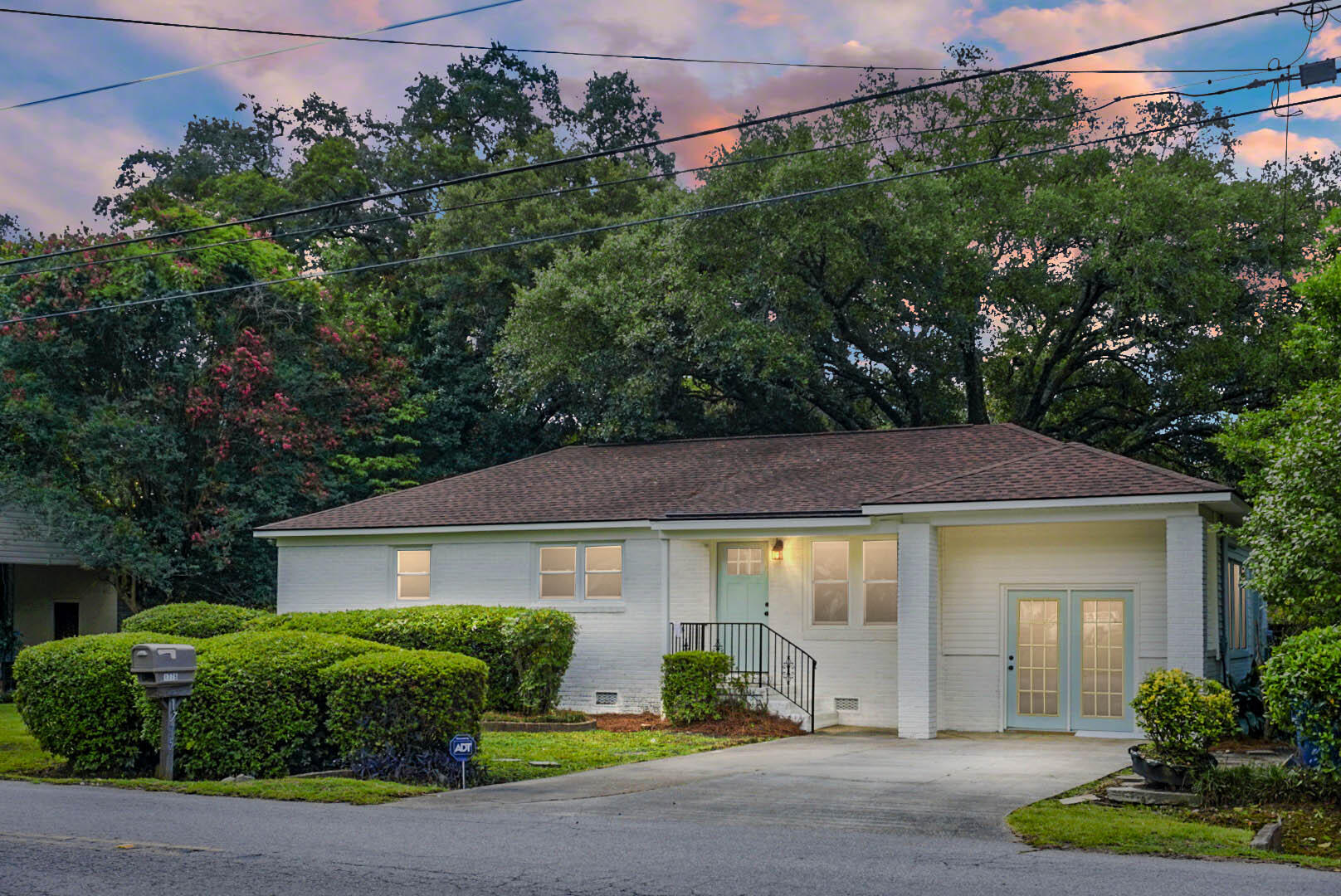 1775 Dogwood Road Charleston, SC 29414 - Photo 1 of 31 1775 Dogwood Charleston (1)