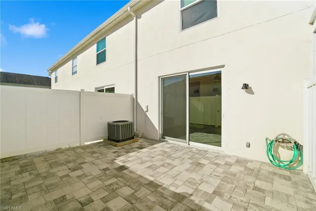 a view of outdoor space with porch and entertaining space
