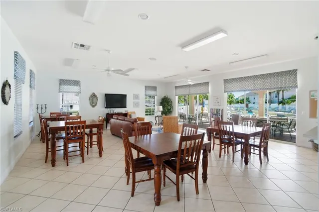 $1,895 | 3009 Palmetto Oak Drive, Unit 104, Fort Myers, FL 33916