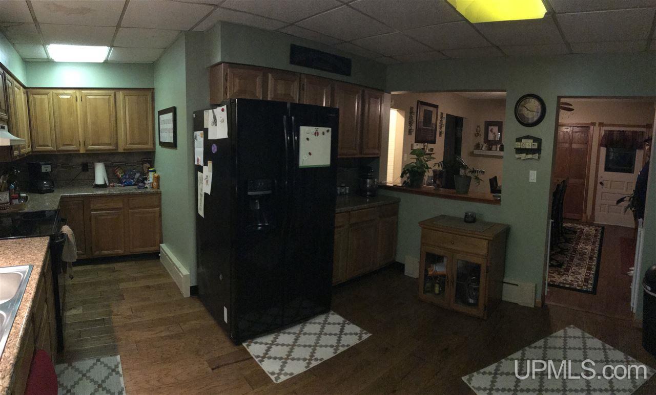 215 Maple Street Ishpeming, MI 49849 - Photo 2 of 24 Gallery Image 2