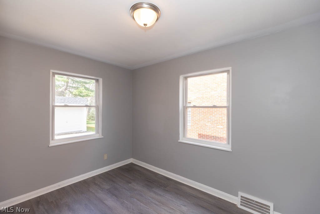 3596 Warren Road Cleveland, OH 44111 - Photo 7 of 27 Gallery Image 7