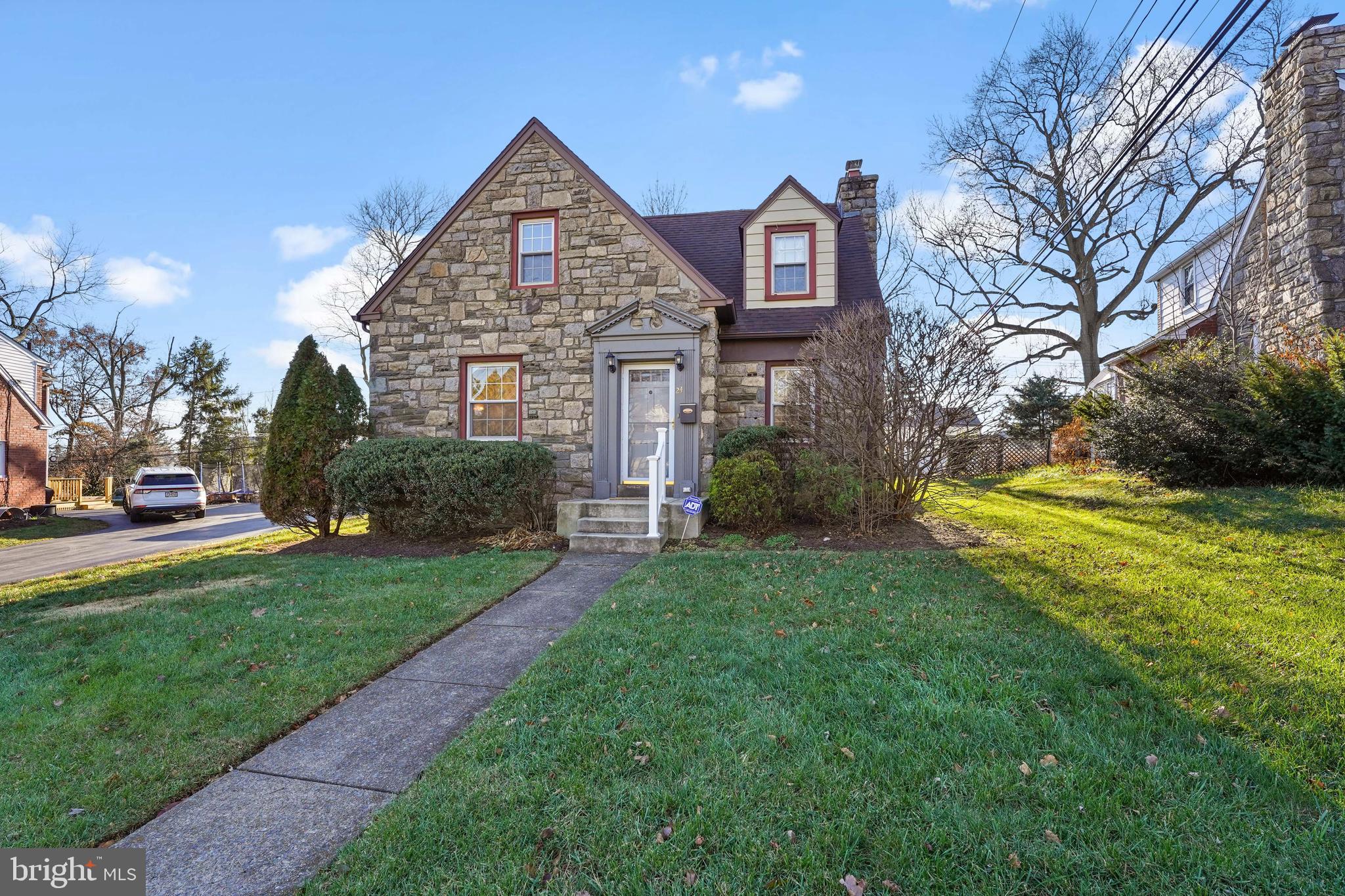 24 Providence Road Morton, PA 19070 - Photo 27 of 27 Welcome home!
