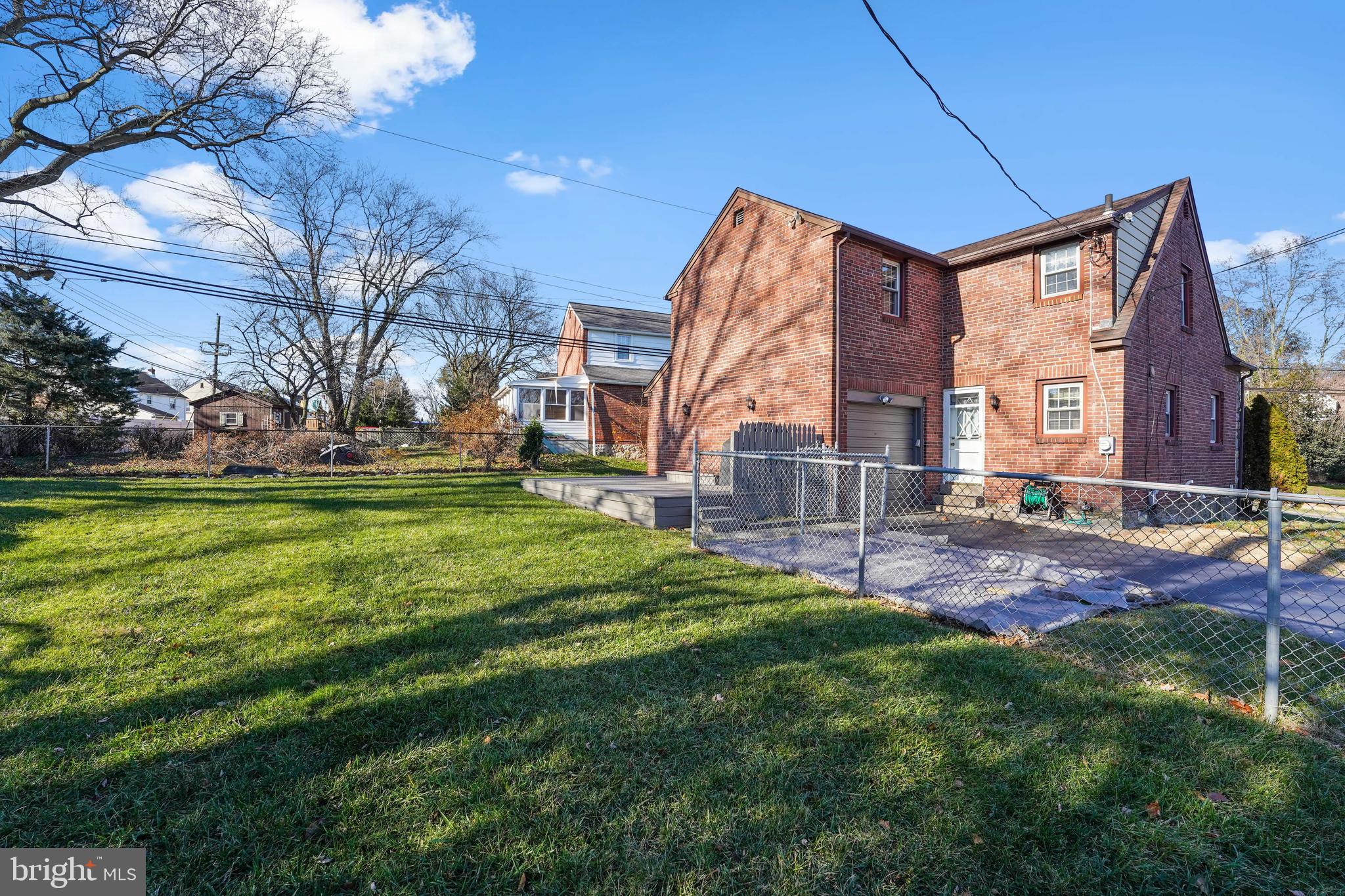 24 Providence Road Morton, PA 19070 - Photo 5 of 27 Large flat back yard
