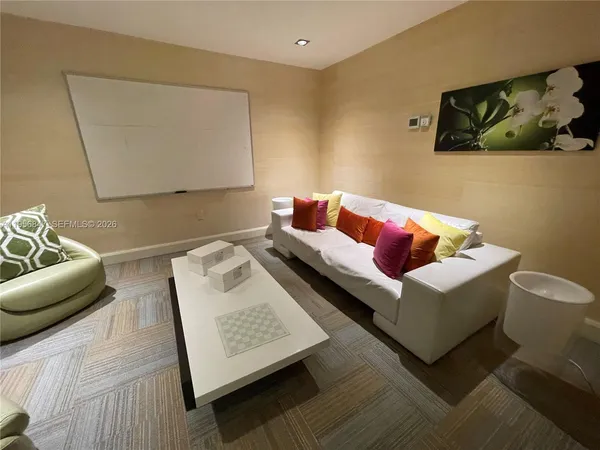 $3,150 | 950 Brickell Bay Drive, Unit 1402, Miami, FL 33131