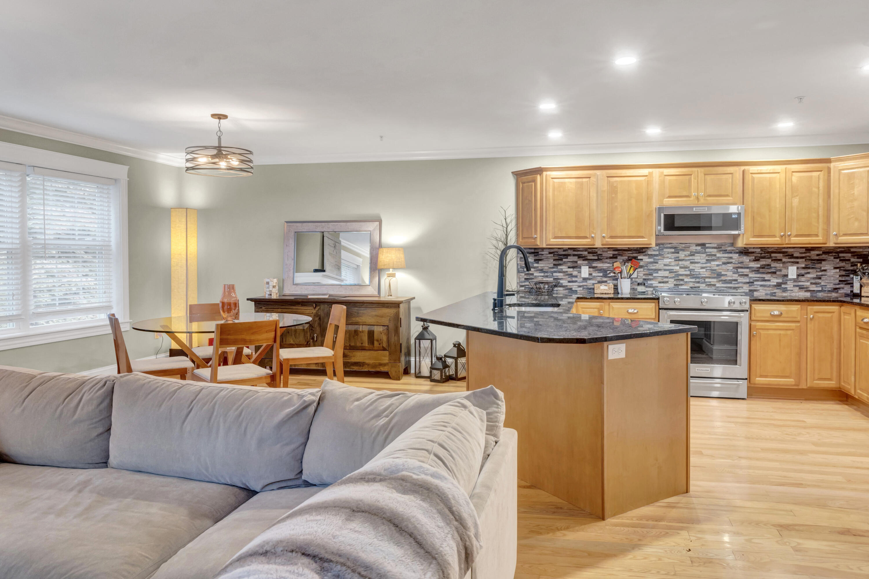 54 Ridge Road, Unit 5 Portland, ME 04103 - Photo 5 of 18 DSC05207