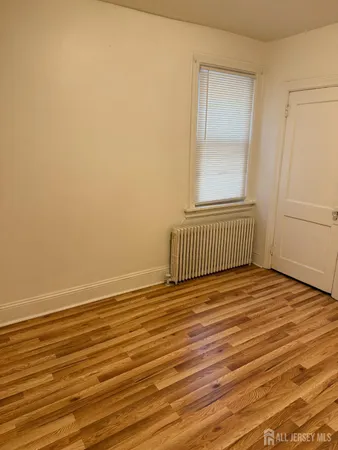 $2,000 | 24 Howard Street, Unit 1, Perth Amboy, NJ 08861