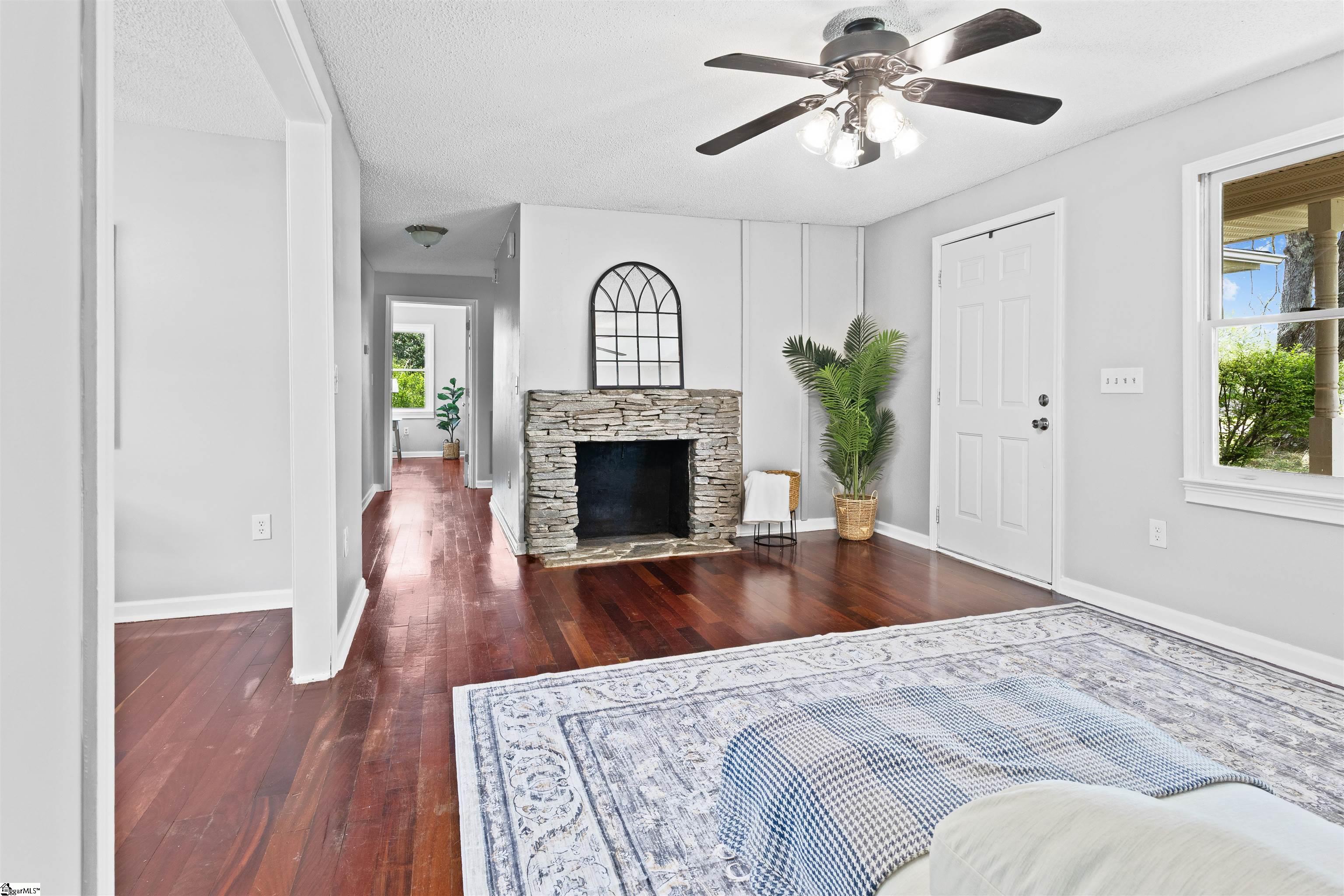 79 Wofford Road Taylors, SC 29687 - Photo 14 of 30