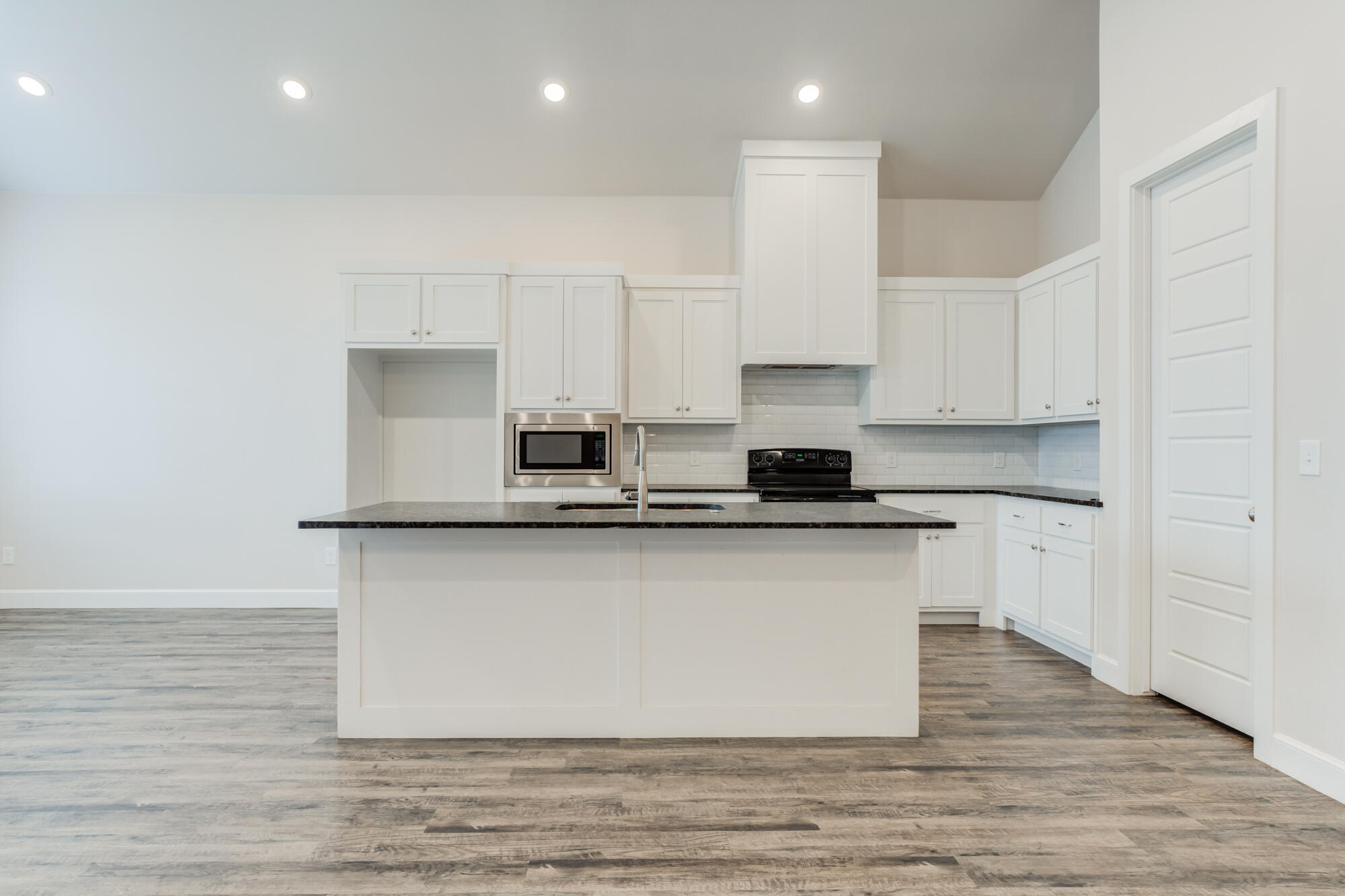 6924 18th Street Lubbock, TX 79416 - Photo 11 of 41 DSC00776_77_78_79_80