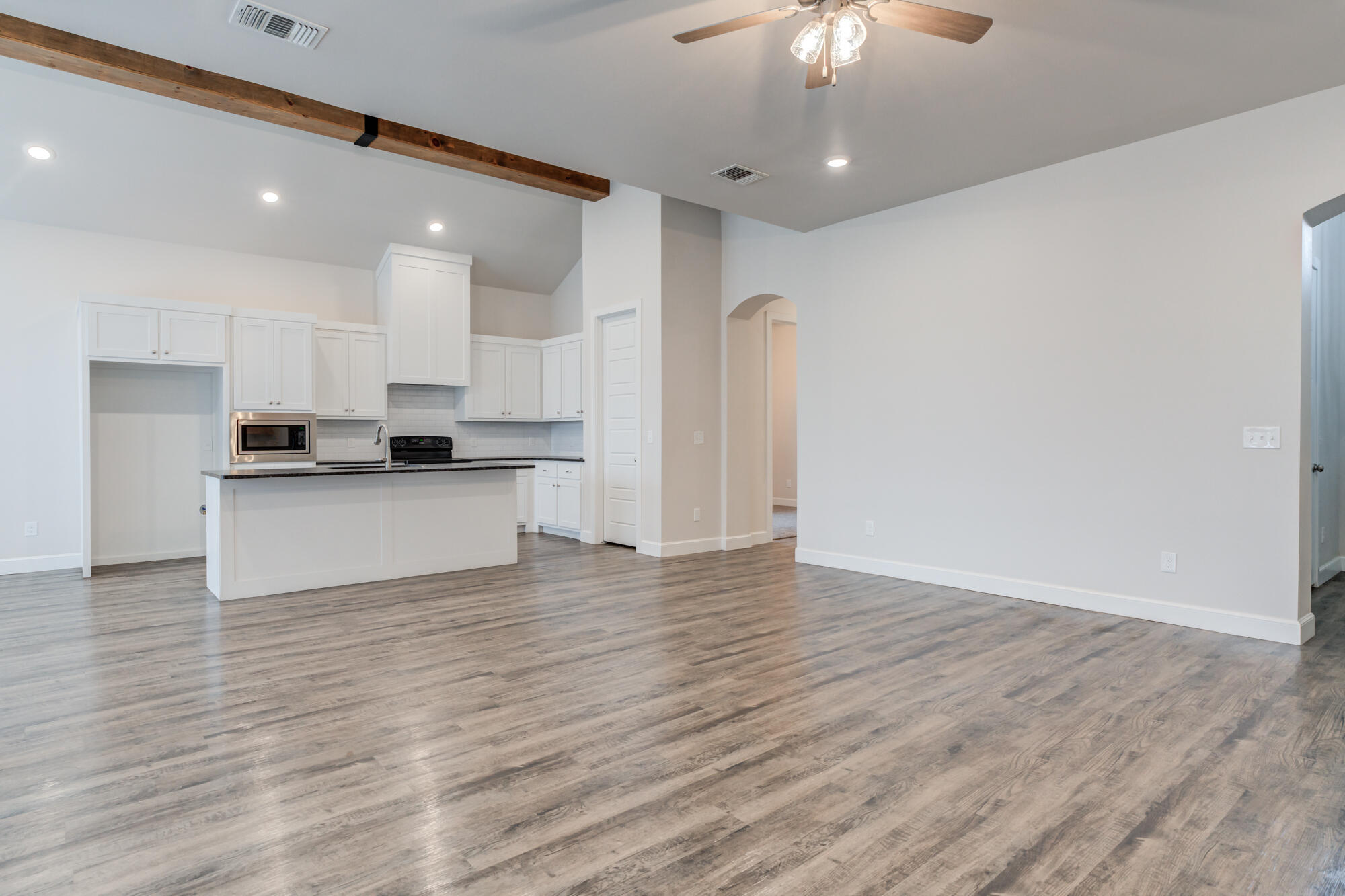 6924 18th Street Lubbock, TX 79416 - Photo 7 of 41 DSC00756_57_58_59_60